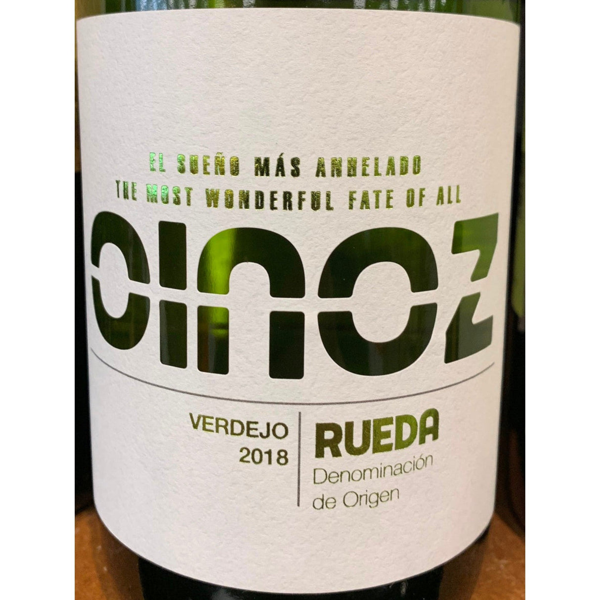 Oinoz Rueda Verdejo 2024 white wine bottle 750mL from Spain